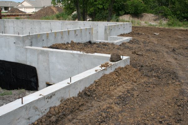 Foundation Wall Construction Service