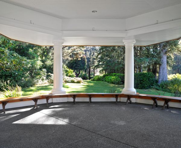 Gazebo Pad Laying